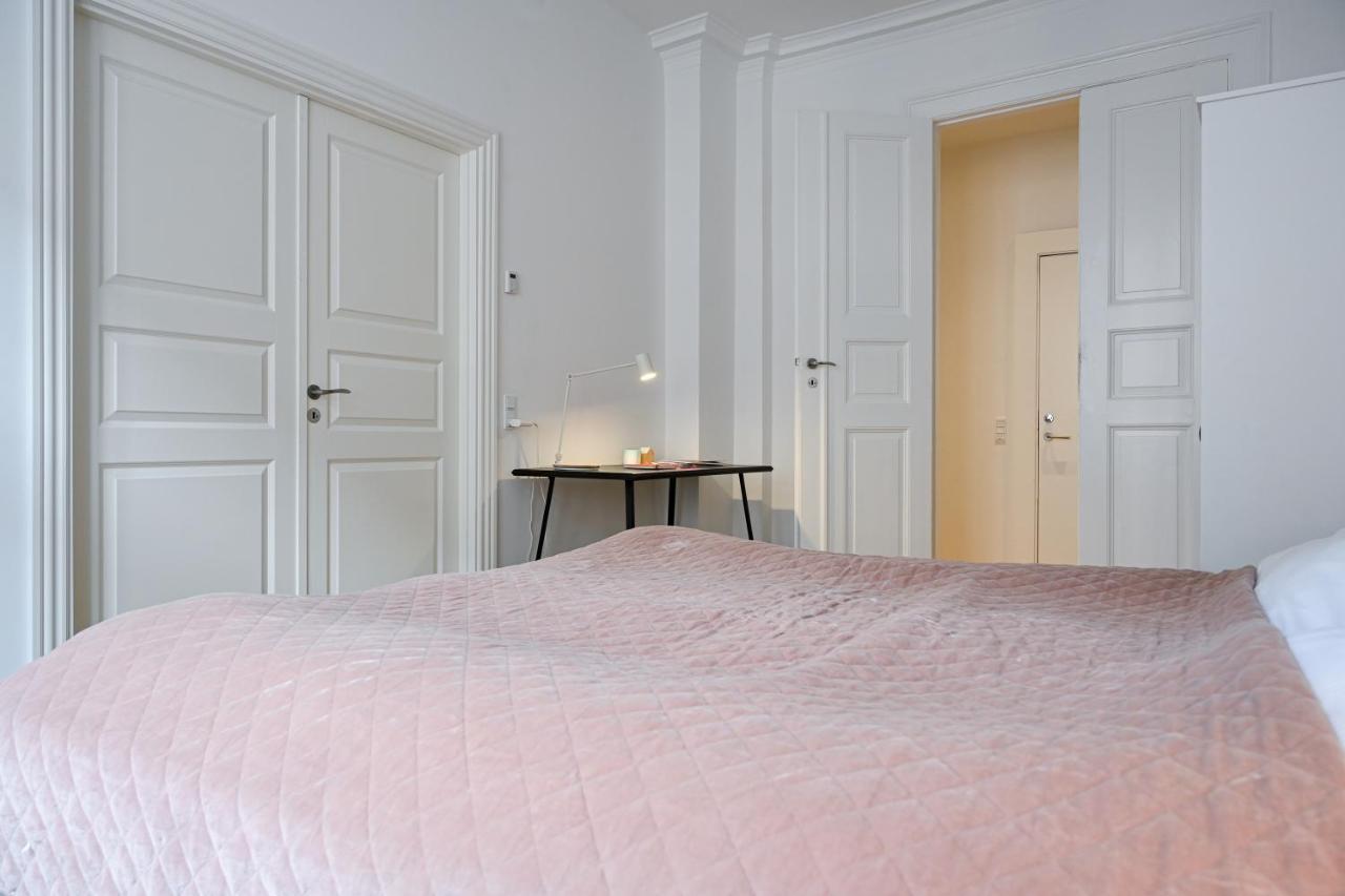 Sanders Arrow - Chic Three-Bedroom Apartment In The Middle Of كوبنهاجن المظهر الخارجي الصورة